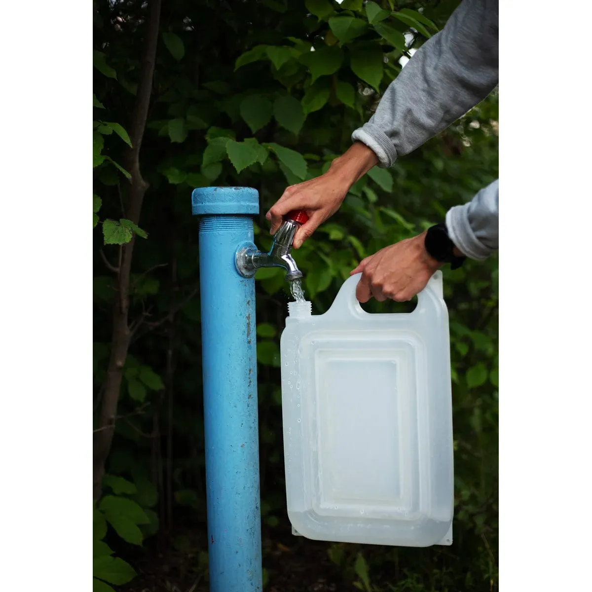 Coghlan's Expandable Water Carrier