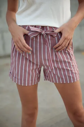 DT Avery Paper bag shorts in Red Earth