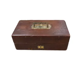 Gentleman Traveling Case with Bottles